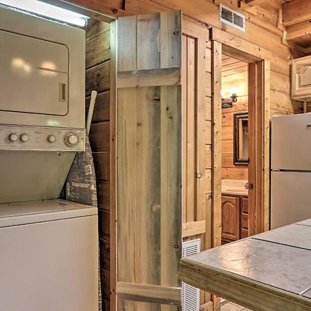 Cabin With Hot Tub And Deck, 3 Mi To Pigeon Forge سيفيرفيل المظهر الخارجي الصورة